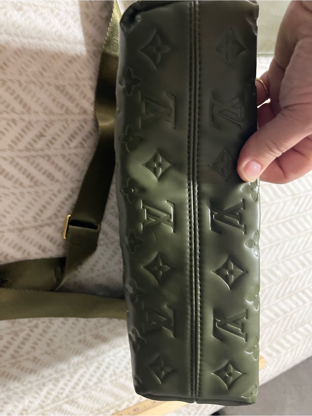 Louis Vuitton Olive Green Embossed Monogram Crossbody with Matching Pouch - Picture 15 of 16